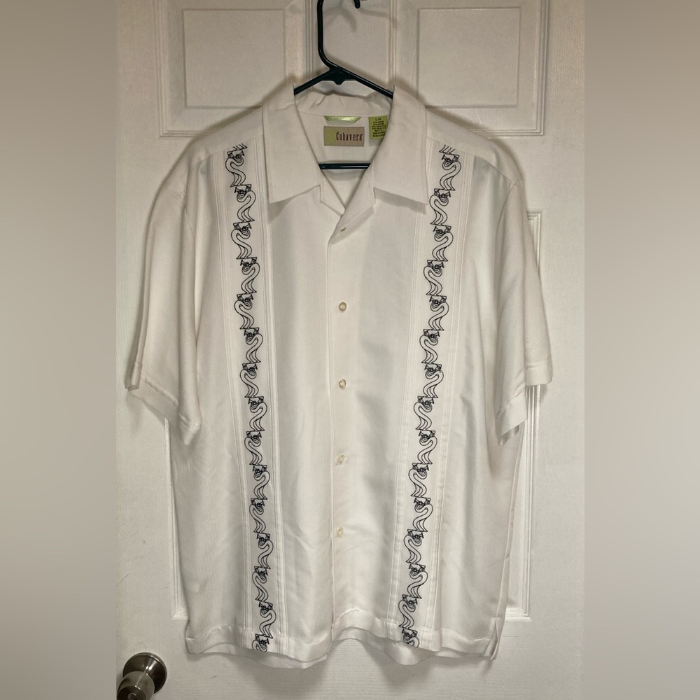 Cubavera Shirt white with trumpet jazz embroidered pattern size large